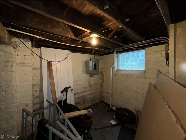 1315 E 143rd Street, East Cleveland, OH 44112