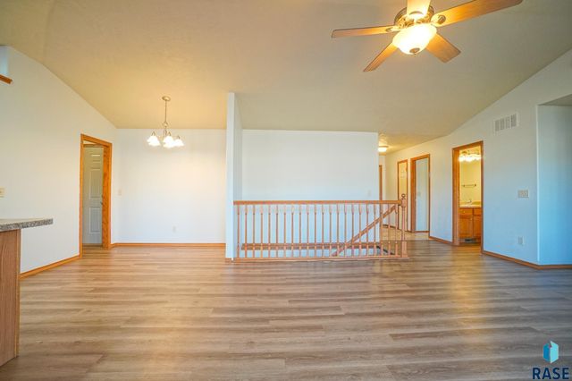 4912 S Kalen Pl Place, Sioux Falls, SD 57108