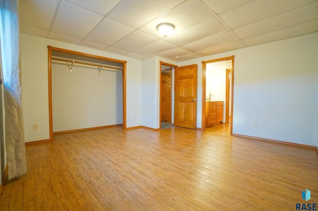 4912 S Kalen Pl Place, Sioux Falls, SD 57108