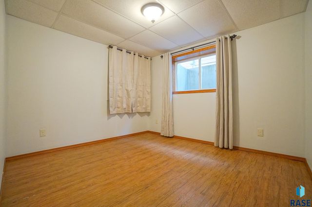 4912 S Kalen Pl Place, Sioux Falls, SD 57108