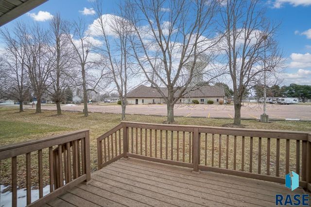 4912 S Kalen Pl Place, Sioux Falls, SD 57108