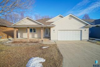 4912 S Kalen Pl Place, Sioux Falls, SD 57108
