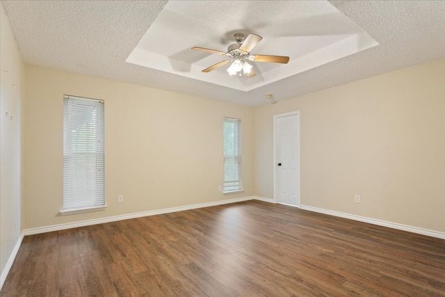 1004 Tillamook Street, Hewitt, TX 76643
