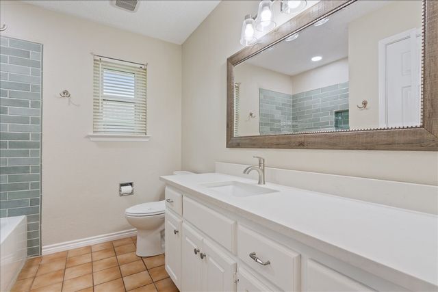 1004 Tillamook Street, Hewitt, TX 76643