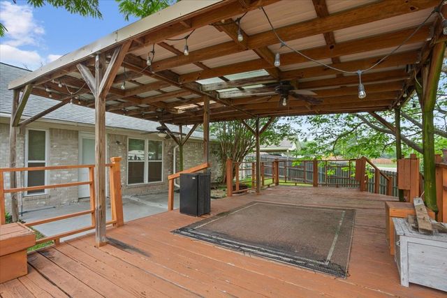 1004 Tillamook Street, Hewitt, TX 76643