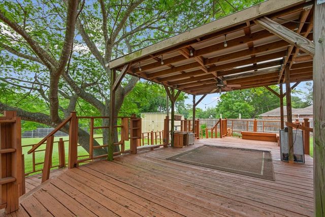 1004 Tillamook Street, Hewitt, TX 76643