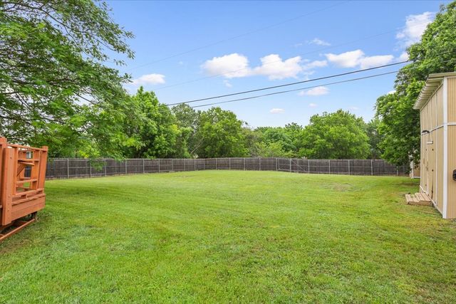 1004 Tillamook Street, Hewitt, TX 76643