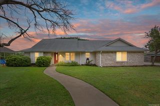 1004 Tillamook Street, Hewitt, TX 76643