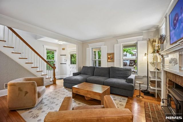 5 Ferguson Place, Glen Rock, NJ 07452
