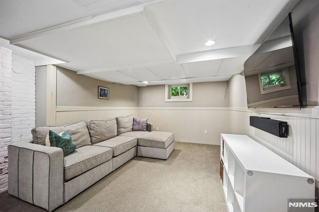 5 Ferguson Place, Glen Rock, NJ 07452