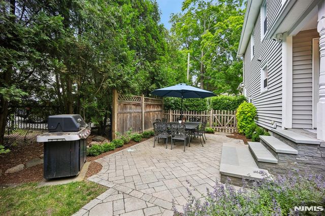 5 Ferguson Place, Glen Rock, NJ 07452