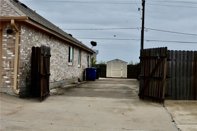 14005 Coquina Bay Ave, Corpus Christi, TX 78418