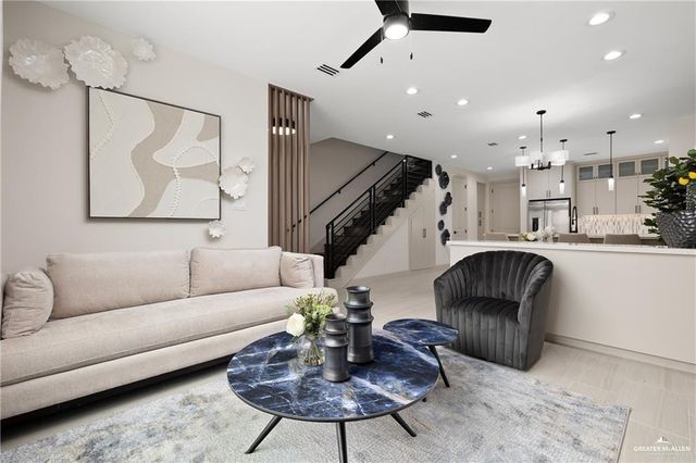 225 Canary Avenue, Mcallen, TX 78504