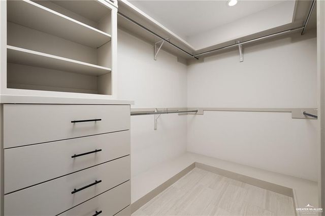 225 Canary Avenue, Mcallen, TX 78504