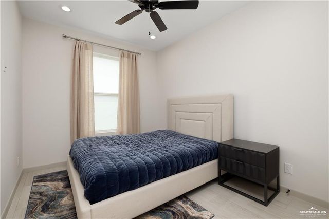 225 Canary Avenue, Mcallen, TX 78504