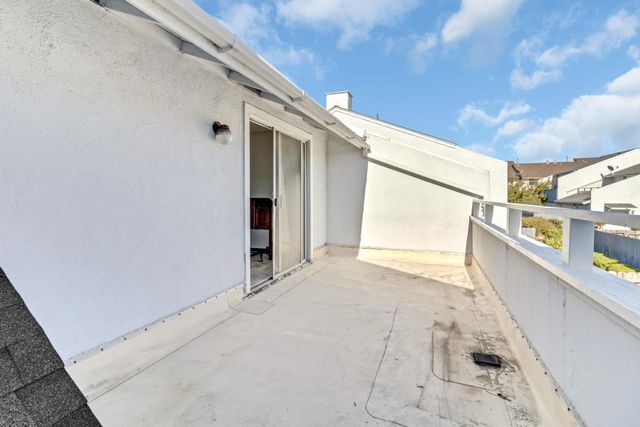 967 Hilby Avenue C, Seaside, CA 93955