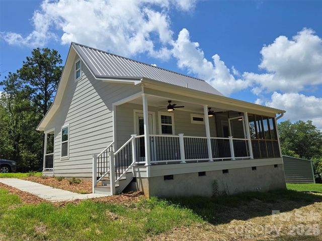 202 W Roswell Street, Troy, NC 27371