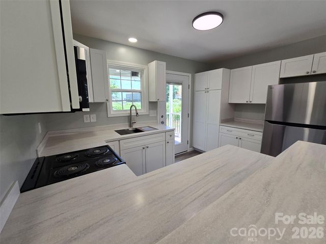 202 W Roswell Street, Troy, NC 27371