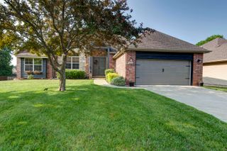 5052 East Cherry Place, Springfield, MO 65809