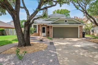 6709 Black Wing Drive, Fort Worth, TX 76137