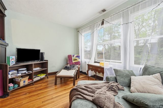 588 East End Ave, Point Breeze, PA 15221