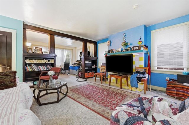 588 East End Ave, Point Breeze, PA 15221