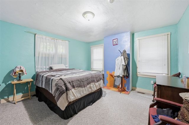 588 East End Ave, Point Breeze, PA 15221