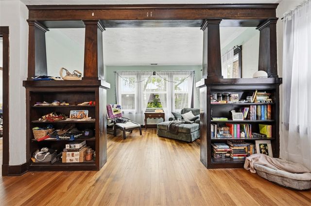 588 East End Ave, Point Breeze, PA 15221