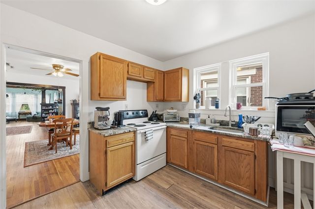 588 East End Ave, Point Breeze, PA 15221