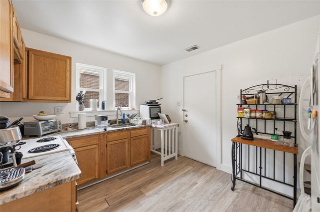 588 East End Ave, Point Breeze, PA 15221