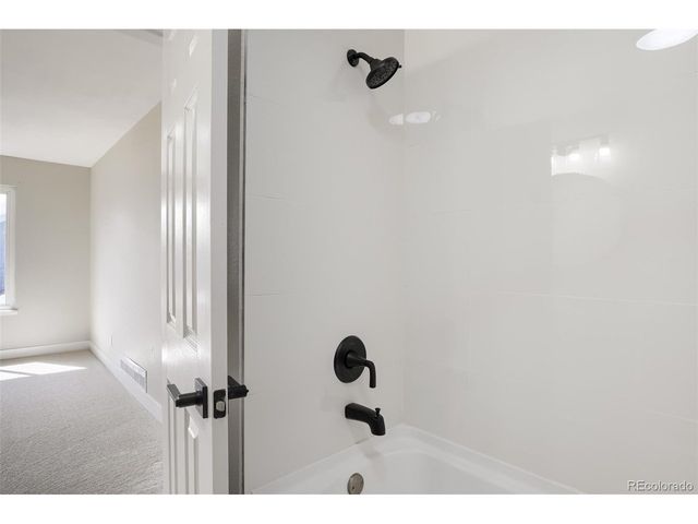 20339 E Powers Pl, Centennial, CO 80015