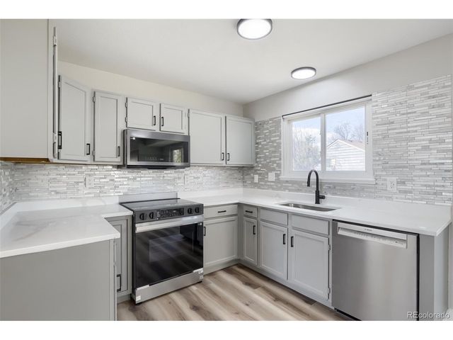 20339 E Powers Pl, Centennial, CO 80015