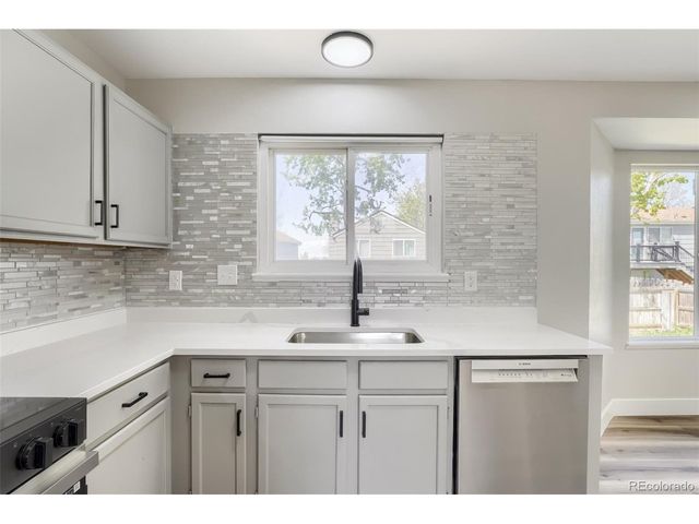20339 E Powers Pl, Centennial, CO 80015