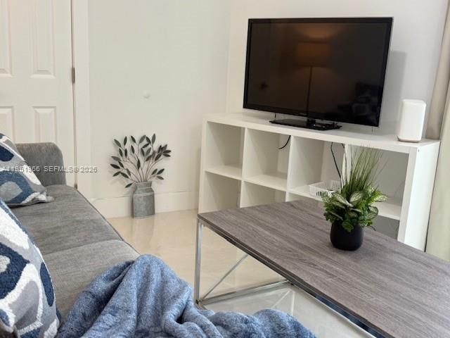 411 SE 6th Ave, Pompano Beach, FL 33060