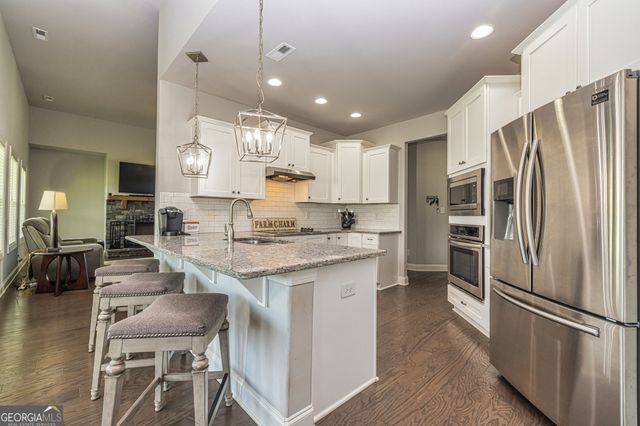 941 Highway 16 W, Newnan, GA 30263