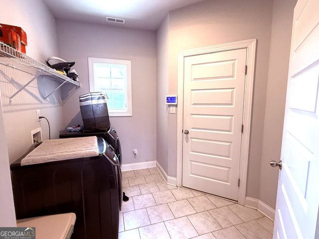 941 Highway 16 W, Newnan, GA 30263