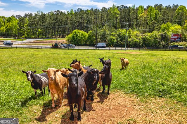 941 Highway 16 W, Newnan, GA 30263