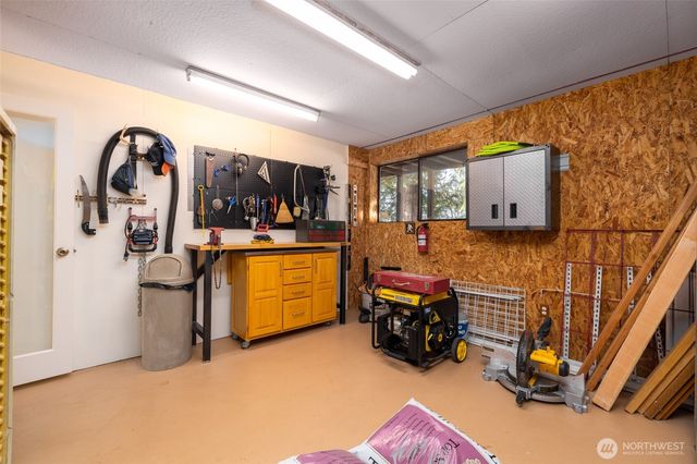 709 Shelter Bay Drive, La Conner, WA 98257