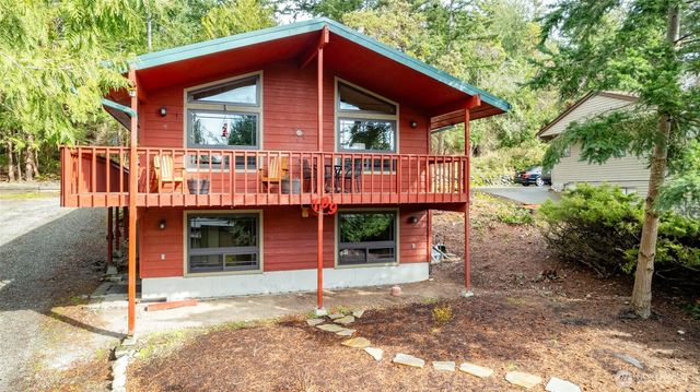 709 Shelter Bay Drive, La Conner, WA 98257
