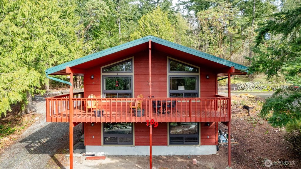 709 Shelter Bay Drive, La Conner, WA 98257