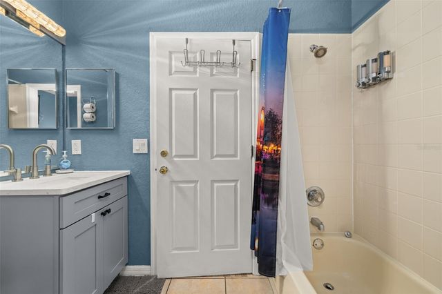 447 LA MIRAGE STREET, Davenport, FL 33897