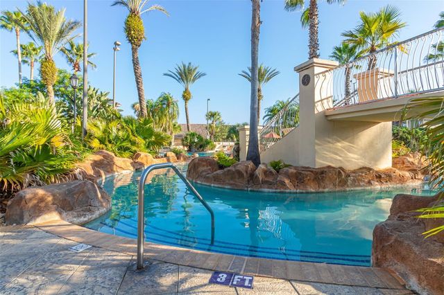 447 LA MIRAGE STREET, Davenport, FL 33897