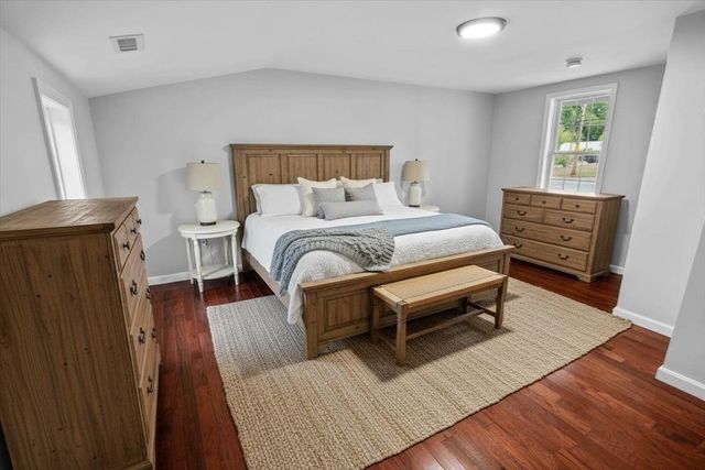 118 Old Groveland Rd, Haverhill, MA 01835