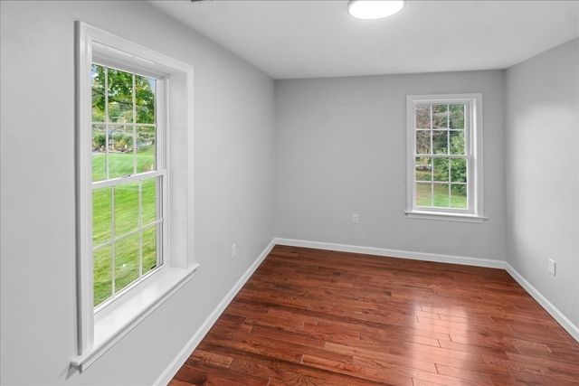 118 Old Groveland Rd, Haverhill, MA 01835