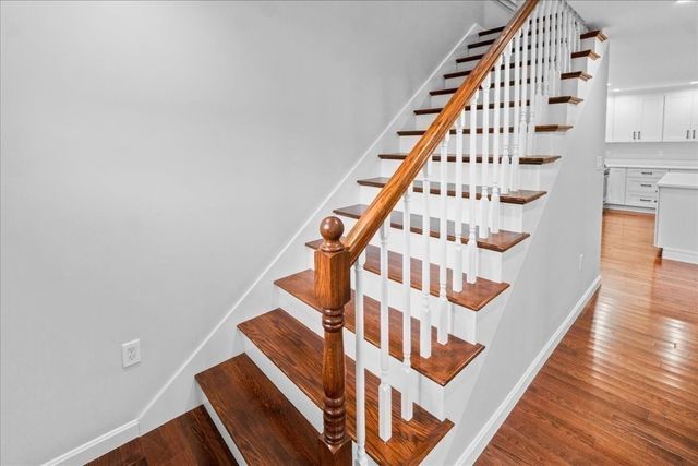 118 Old Groveland Rd, Haverhill, MA 01835