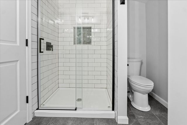 118 Old Groveland Rd, Haverhill, MA 01835