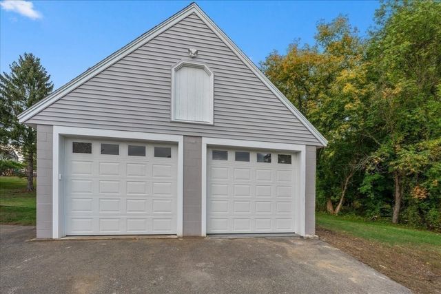 118 Old Groveland Rd, Haverhill, MA 01835