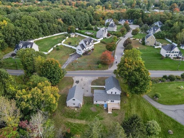 118 Old Groveland Rd, Haverhill, MA 01835