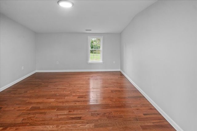 118 Old Groveland Rd, Haverhill, MA 01835