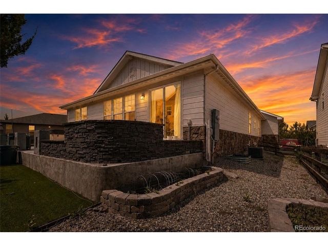 7858 S Flat Rock Ct, Aurora, CO 80016